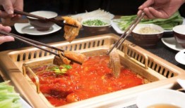 泰山美食爆料视频大全最新,揭秘泰山特色小吃全攻略